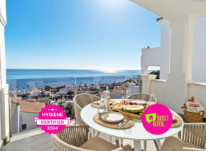 Sea view apartments with Year-Round Open Pool, Manilva